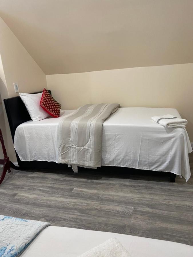 A Nice Room In Queens New York Exterior foto
