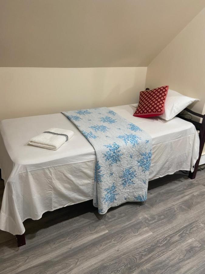 A Nice Room In Queens New York Exterior foto